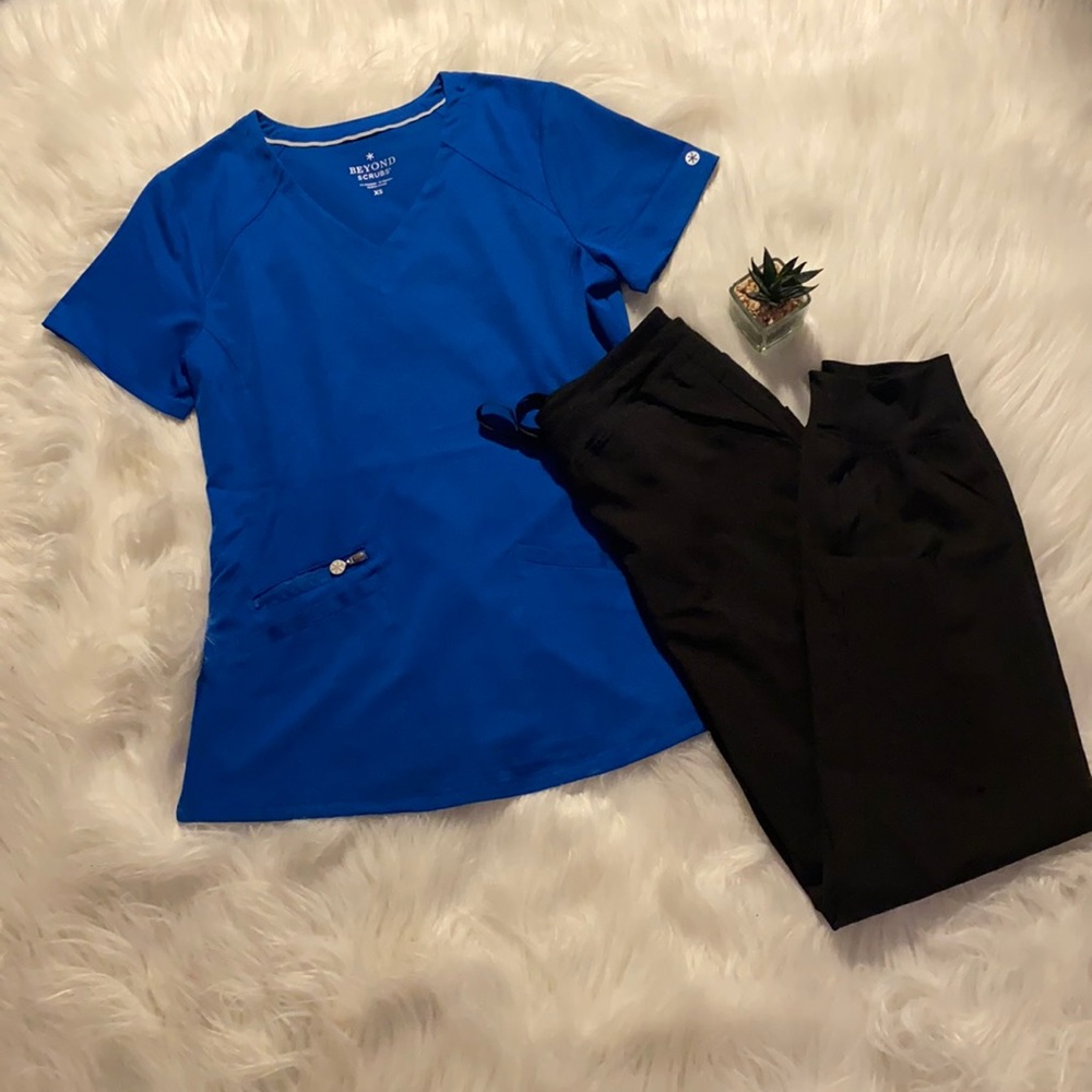 NWOT Beyond Scrubs Blue Top and Black Jogger Pants
